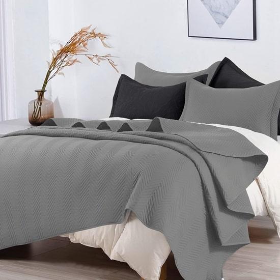 cxmirotex Gach Séasúr 3PC Socraigh Cuilt Pinsonach & Leapáin Leapa